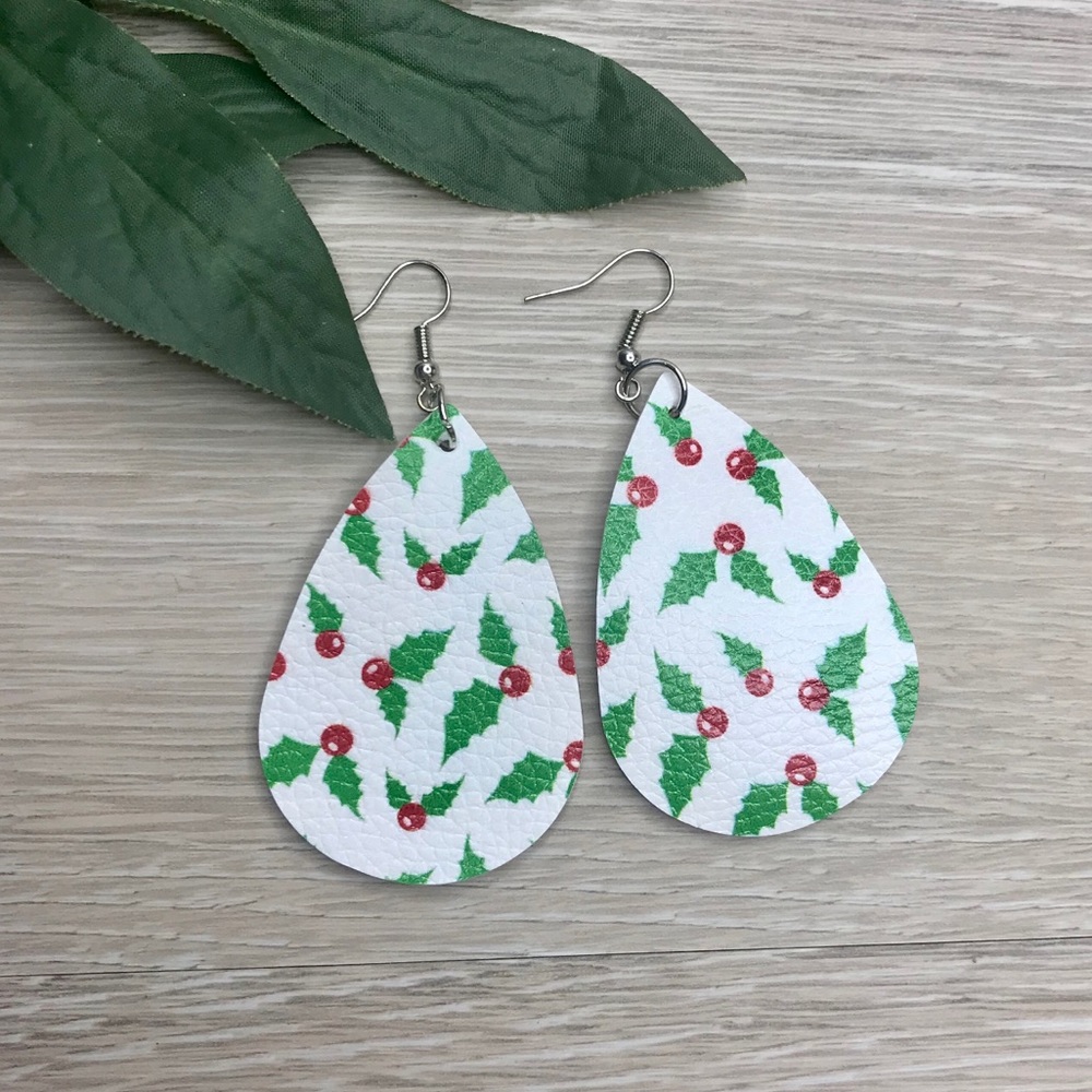 Christmas Mistletoe Earrings